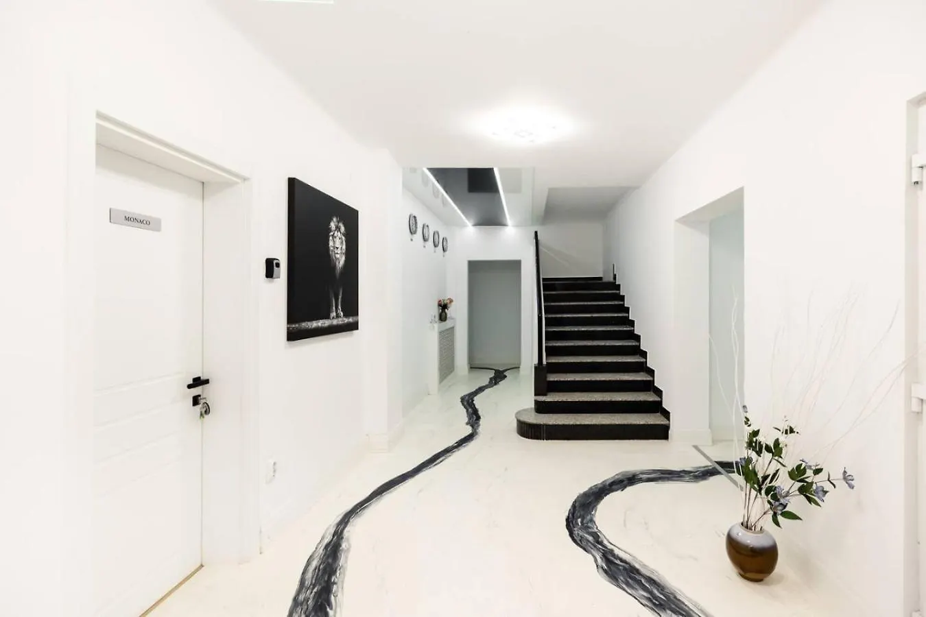 Bucharest Studios Paris Room