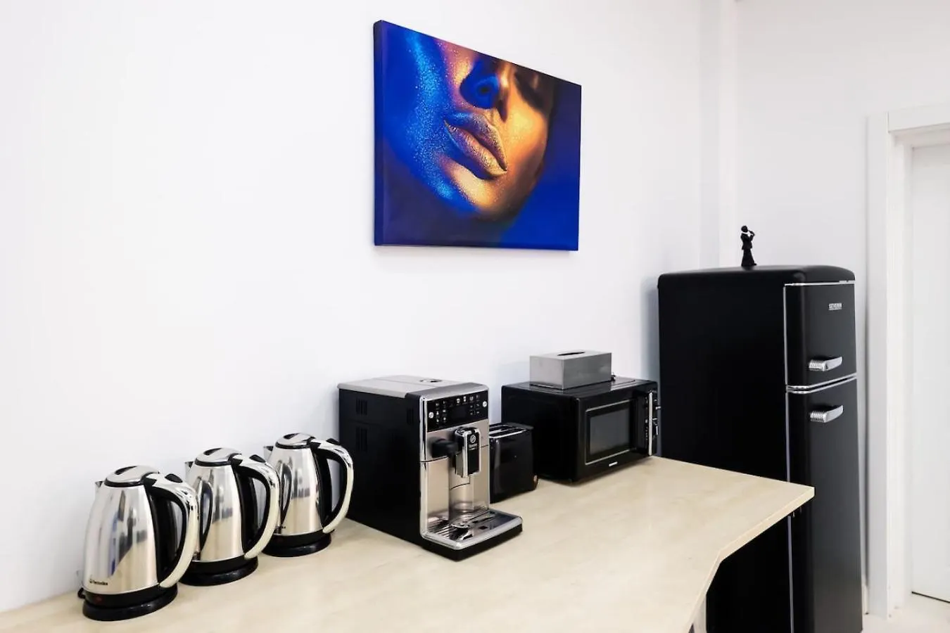 Bucharest Studios Paris Room Apartment
