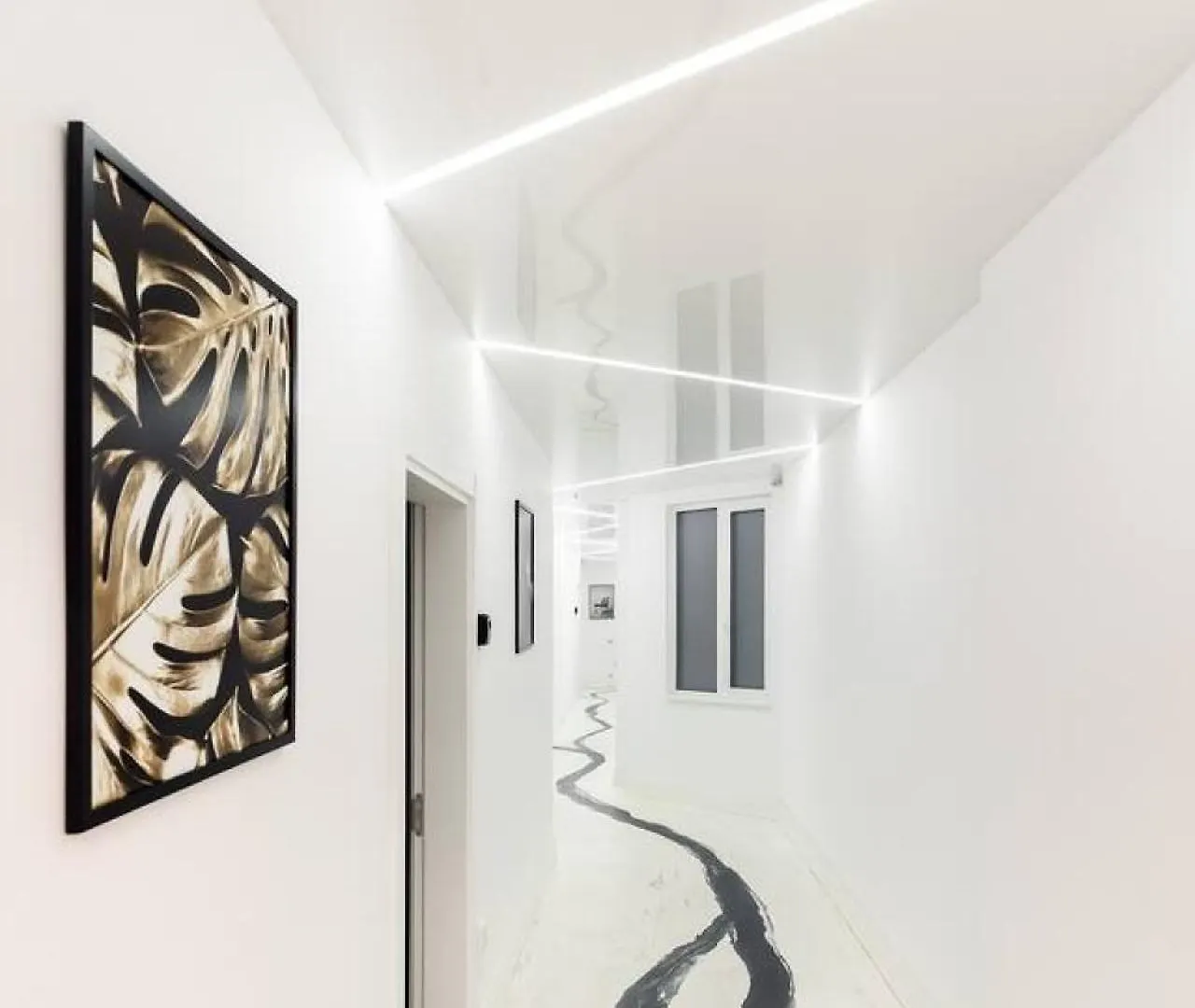 Bucharest Studios Paris Room Romania