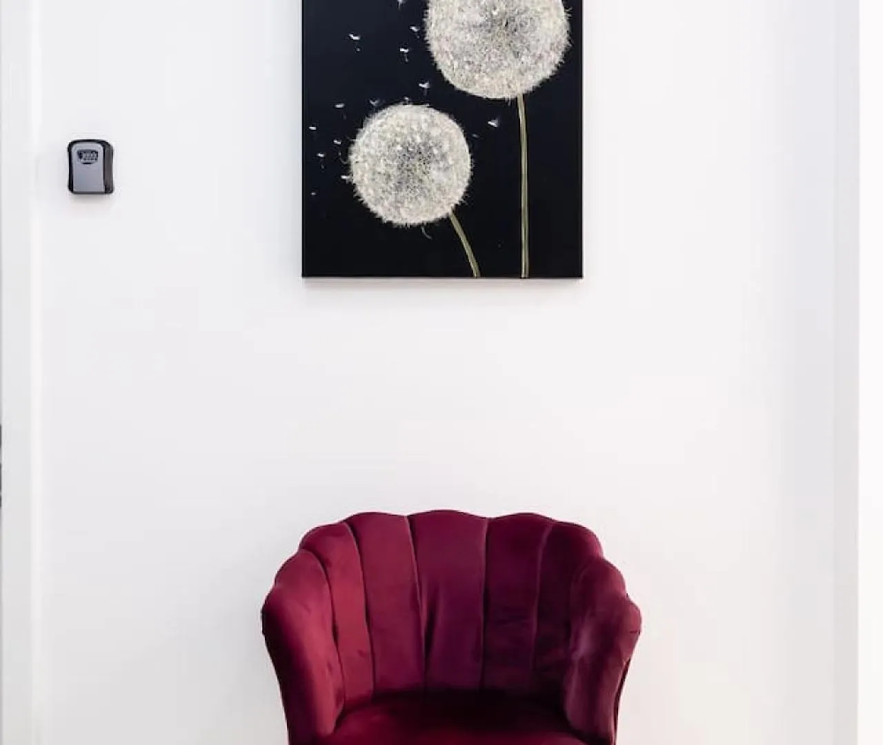 Bucharest Studios Paris Room 0*,